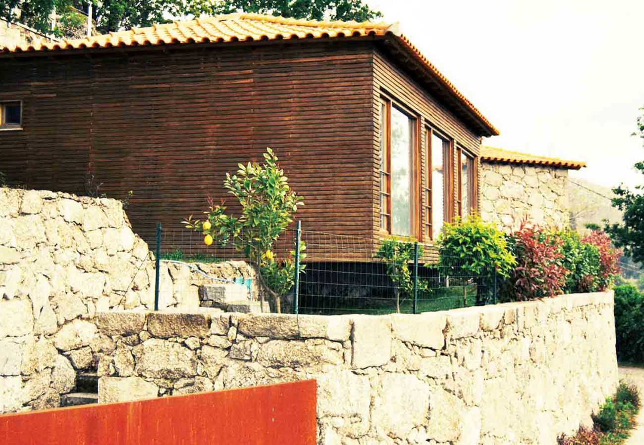 Casa de Férias no Gerês na Natureza  Férias Gerês Natureza Montanha Piscina
