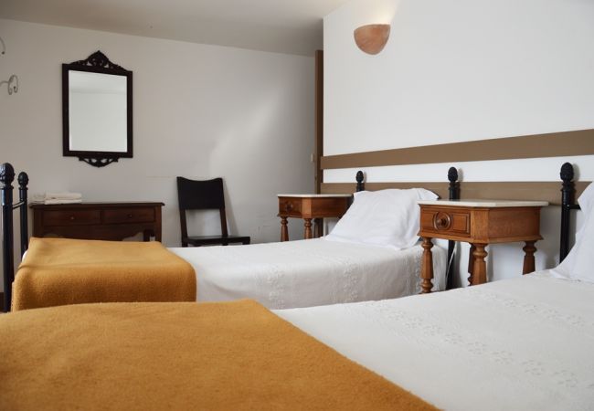 Casa rural em Gerês - Casa dos Bernardos T2 - Piso 1 Casa rural em Gerês - Casa dos Bernardos T2 - Piso 1
