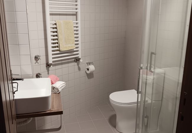 Casa rural em Gerês - Casa dos Bernardos T2 - Piso 1 Casa rural em Gerês - Casa dos Bernardos T2 - Piso 1