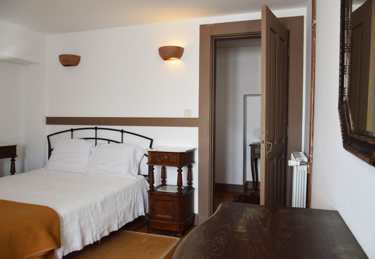 Casa rural em Gerês - Casa dos Bernardos T2 - Piso 1 Casa rural em Gerês - Casa dos Bernardos T2 - Piso 1