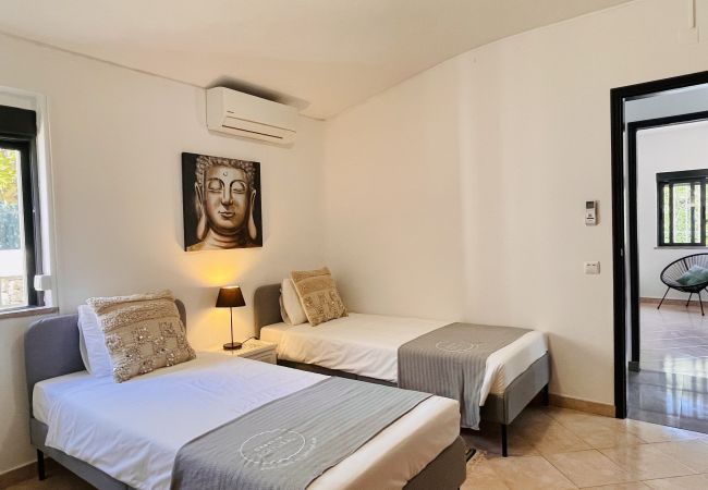 Villa em Albufeira - Strip by Check-in Portugal Villa em Albufeira - Strip by Check-in Portugal