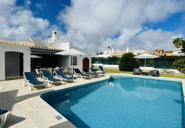 Villa em Albufeira - Strip by Check-in Portugal Villa em Albufeira - Strip by Check-in Portugal