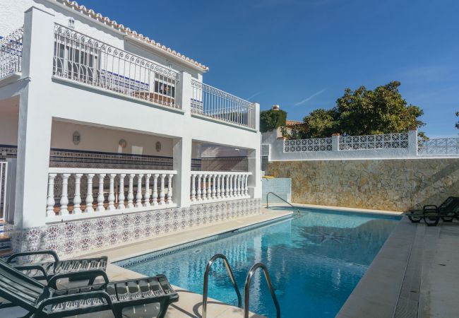 Villa em Chilches Costa - Cubo's Villa Marieli Chilches Villa em Chilches Costa - Cubo's Villa Marieli Chilches