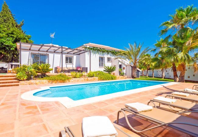 Villa em Alhaurin de la Torre - Cubo's Villa Bellavista La Jona & Heated Pool Villa em Alhaurin de la Torre - Cubo's Villa Bellavista La Jona & Heated Pool