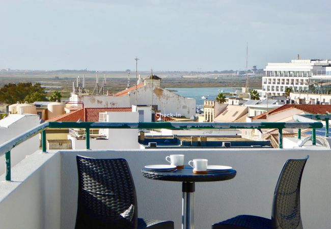 T2 no centro de Faro para 6 pessoas Faro; apartamento;