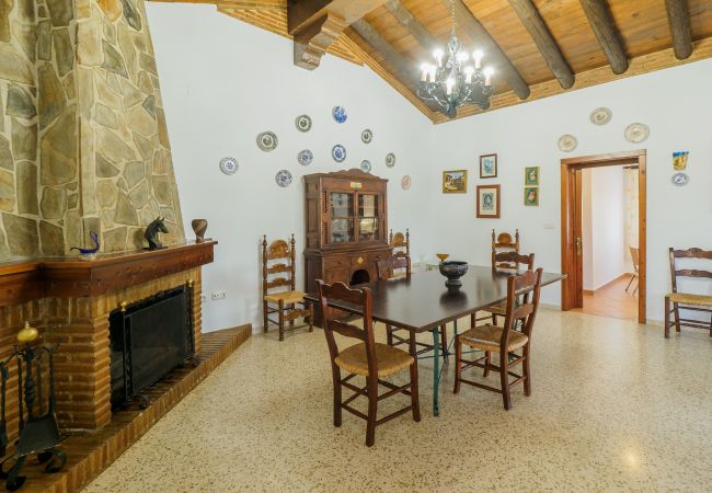 Casa rural em Alhaurín el Grande - Cubo's Finca Los Magnolios Casa rural em Alhaurín el Grande - Cubo's Finca Los Magnolios