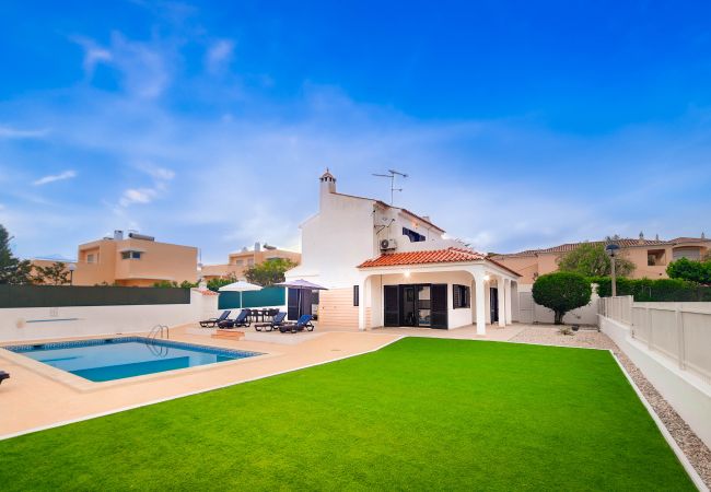 Villa em Sesmarias - Lili | Piscina Privada | 8 Pax | Albufeira