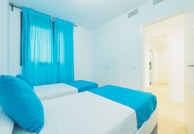 Apartamento em Málaga - Cubo's Sea View Pacifico Street & Free Parking Apartamento em Málaga - Cubo's Sea View Pacifico Street & Free Parking