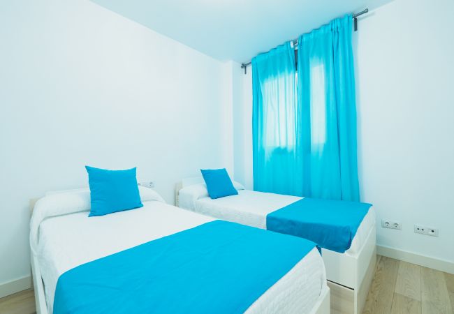 Apartamento em Málaga - Cubo's Sea View Pacifico Street & Free Parking Apartamento em Málaga - Cubo's Sea View Pacifico Street & Free Parking