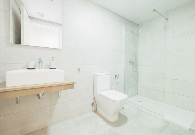 Apartamento em Málaga - Cubo's Sea View Pacifico Street & Free Parking Apartamento em Málaga - Cubo's Sea View Pacifico Street & Free Parking