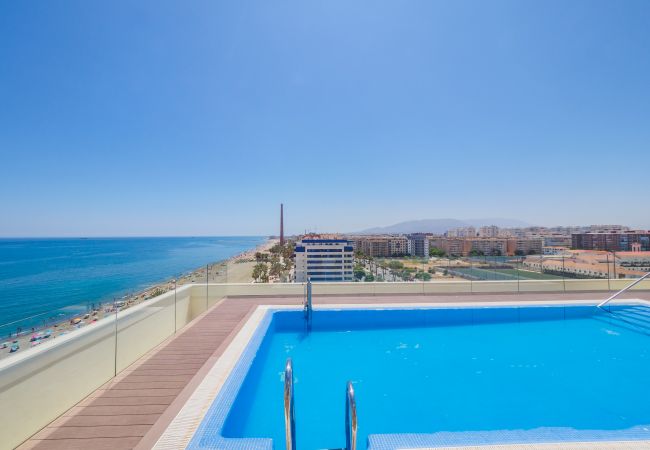 Apartamento em Málaga - Cubo's Sea View Pacifico Street & Free Parking Apartamento em Málaga - Cubo's Sea View Pacifico Street & Free Parking