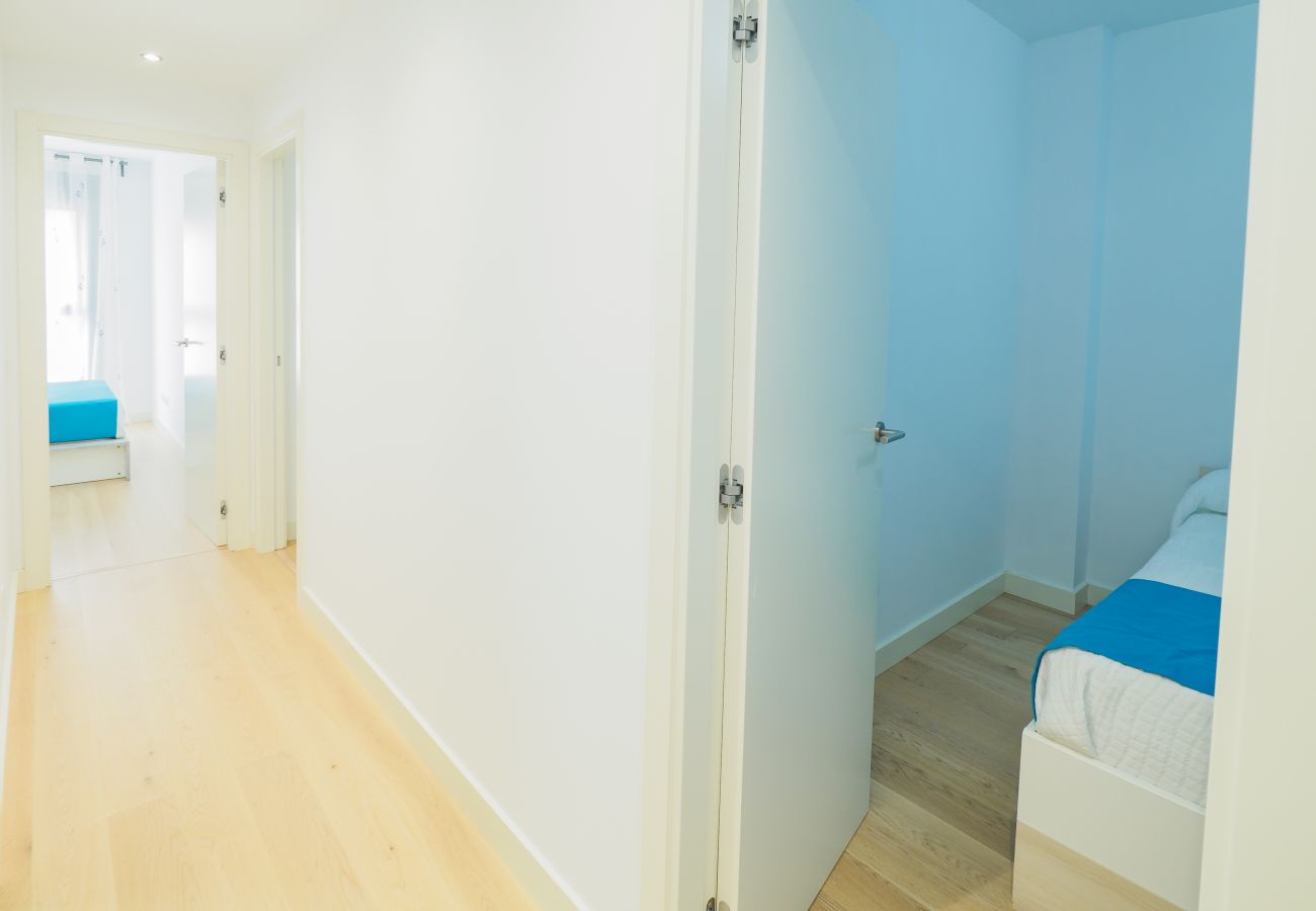 Apartamento em Málaga - Cubo's Sea View Pacifico Street & Free Parking Apartamento em Málaga - Cubo's Sea View Pacifico Street & Free Parking