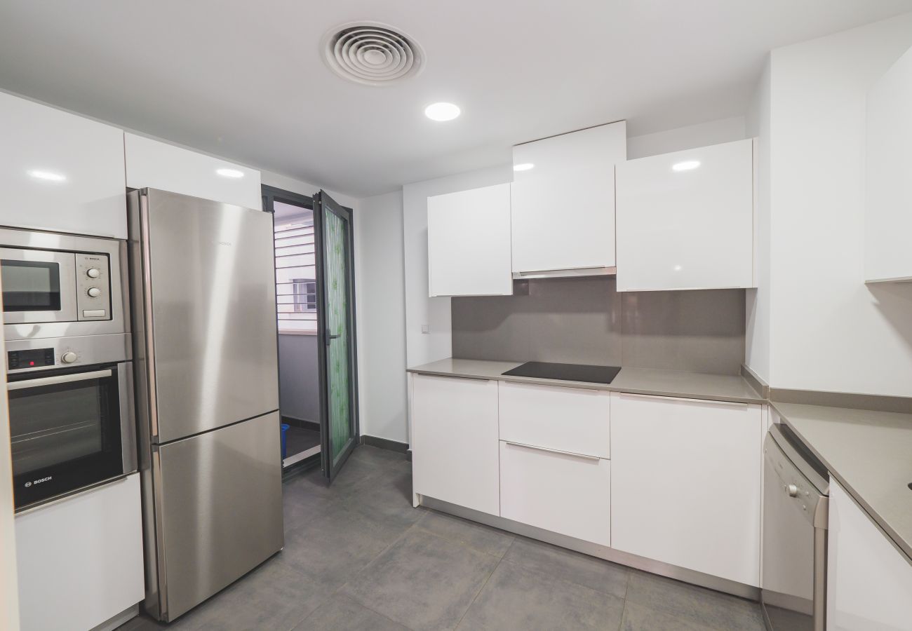 Apartamento em Málaga - Cubo's Sea View Pacifico Street & Free Parking Apartamento em Málaga - Cubo's Sea View Pacifico Street & Free Parking