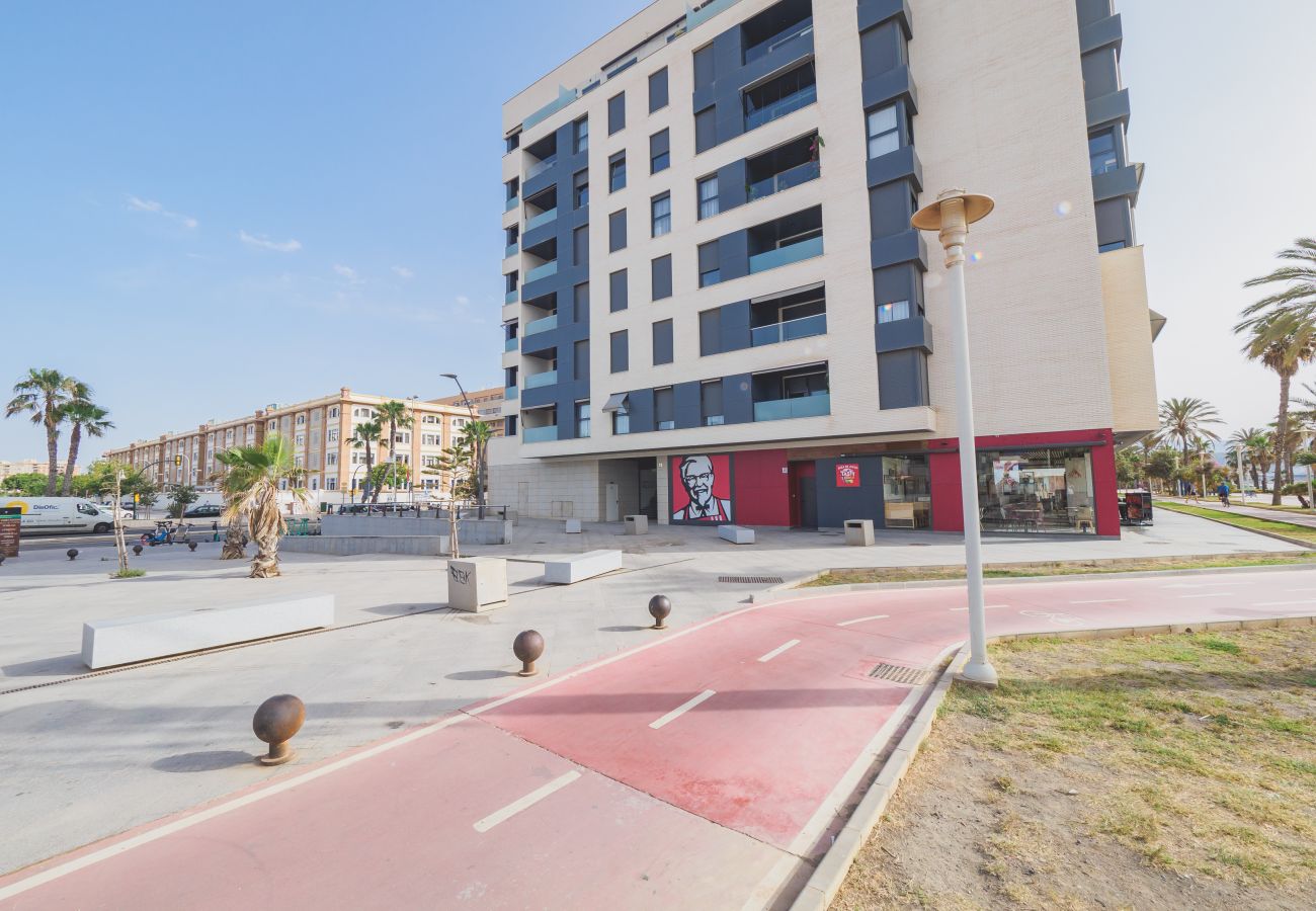 Apartamento em Málaga - Cubo's Sea View Pacifico Street & Free Parking Apartamento em Málaga - Cubo's Sea View Pacifico Street & Free Parking