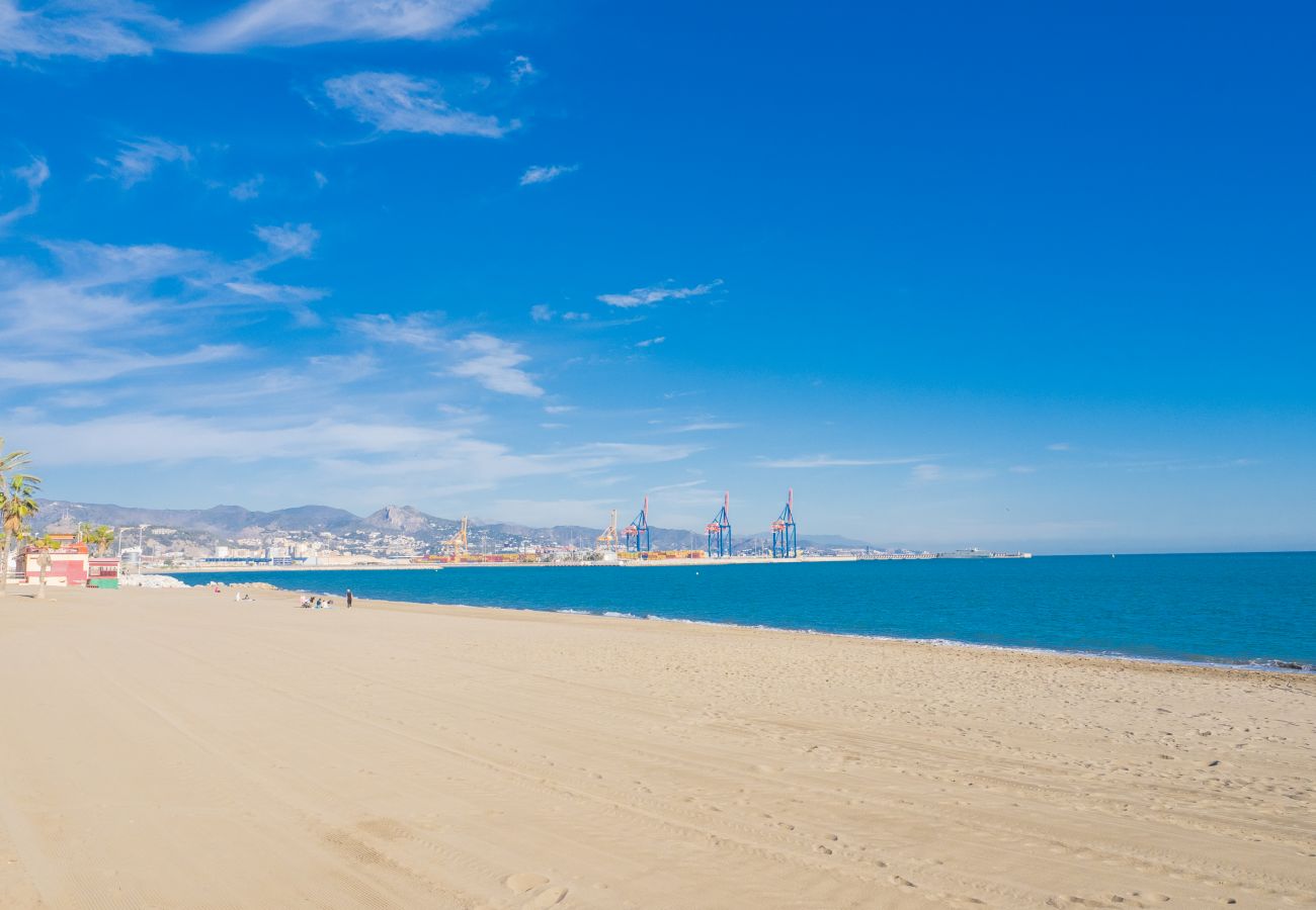 Apartamento em Málaga - Cubo's Sea View Pacifico Street & Free Parking Apartamento em Málaga - Cubo's Sea View Pacifico Street & Free Parking