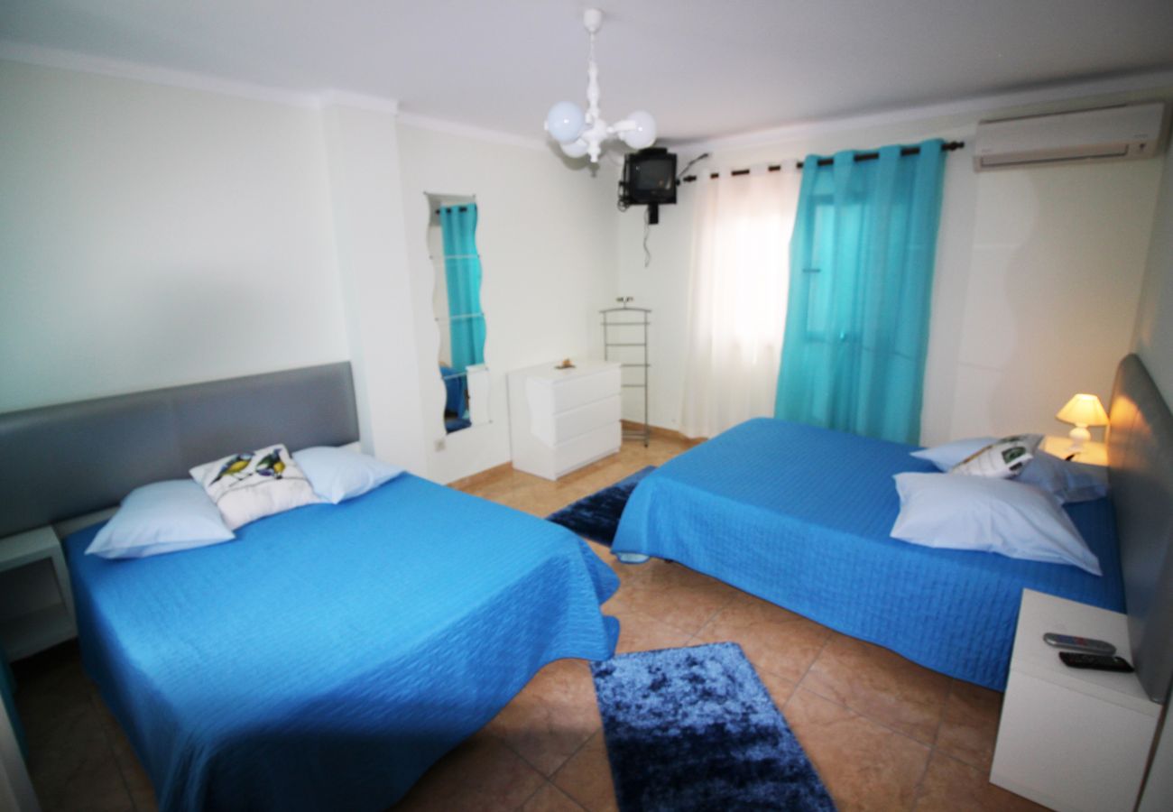 Rent by room in Gerês - Quarto Quádruplo - Pôr do Sol Rent by room in Gerês - Quarto Quádruplo - Pôr do Sol