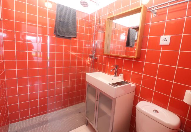 Bathroom with shower in holiday home in Gerês WC Gerês House Holidays Nature