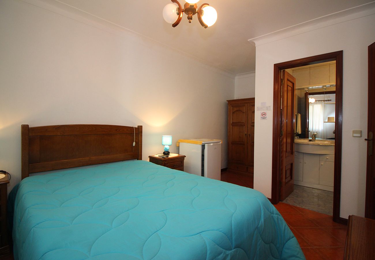 Rent by room in Gerês - Quarto com banheira - Casa do Eido Rent by room in Gerês - Quarto com banheira - Casa do Eido