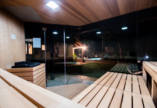 Villa with Heated Pool and Sauna | Cubo's Holiday Homes	 Sauna of this villa in Alhaurín de la Torre