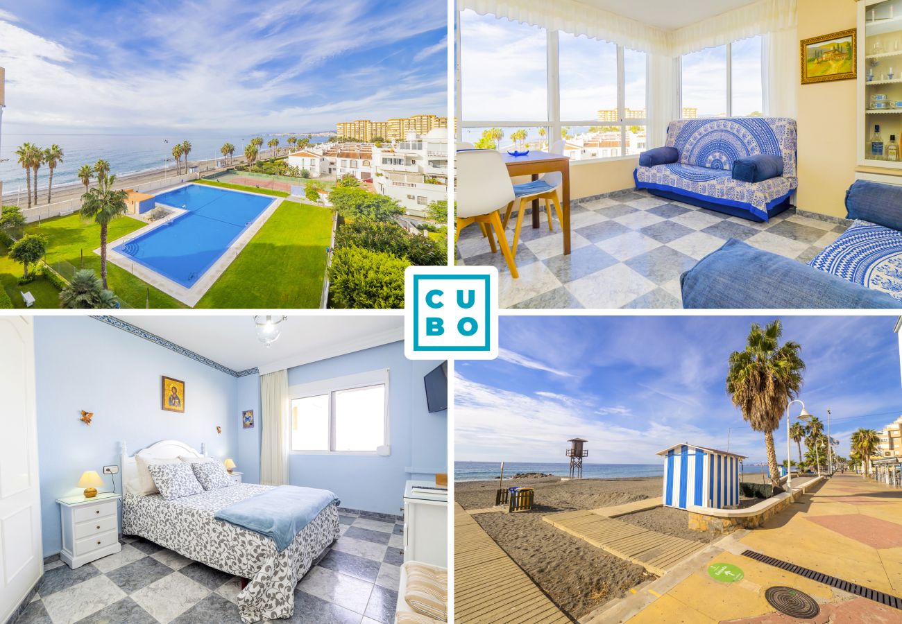 Cubo's Urban Beach Algarrobo Wonderful holiday flat with swimming pool next to the beach