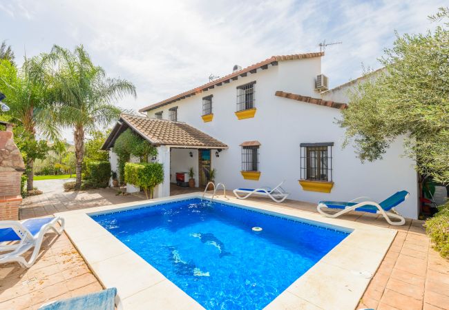 Cubo's Casa La Viña Rural house with private swimming pool in Alhaurín