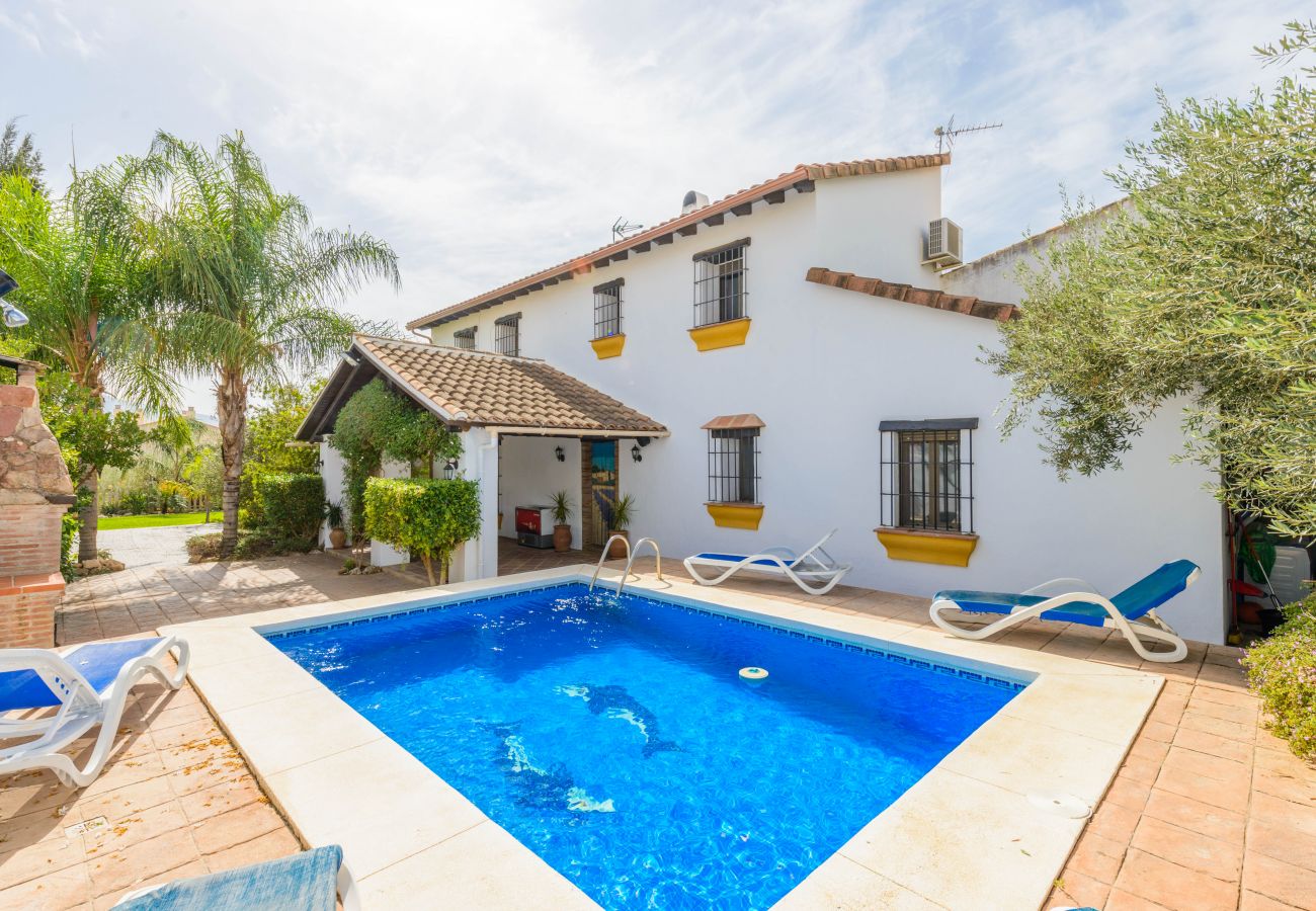 Cubo's Casa La Viña Rural house with private swimming pool in Alhaurín