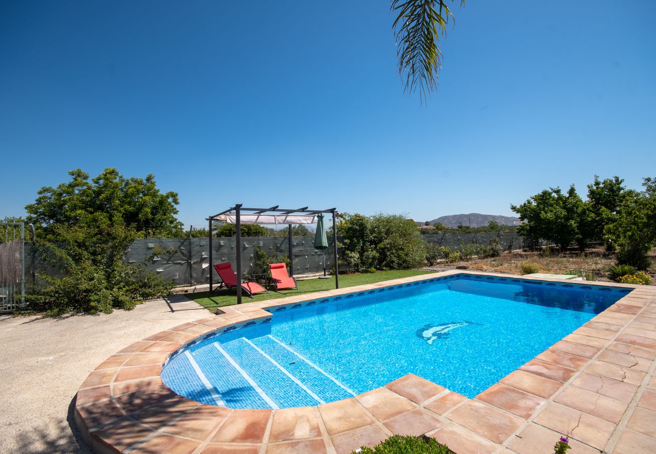 Cubo's Finca de La Rosa Rural house with swimming pool in Alhaurín el Grande
