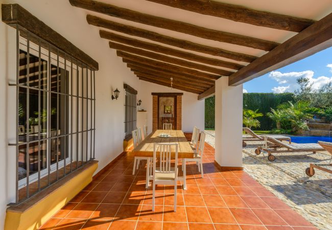 Villa in Alhaurín el Grande - Cubo's Villa Cortijo la Indiana Villa in Alhaurín el Grande - Cubo's Villa Cortijo la Indiana