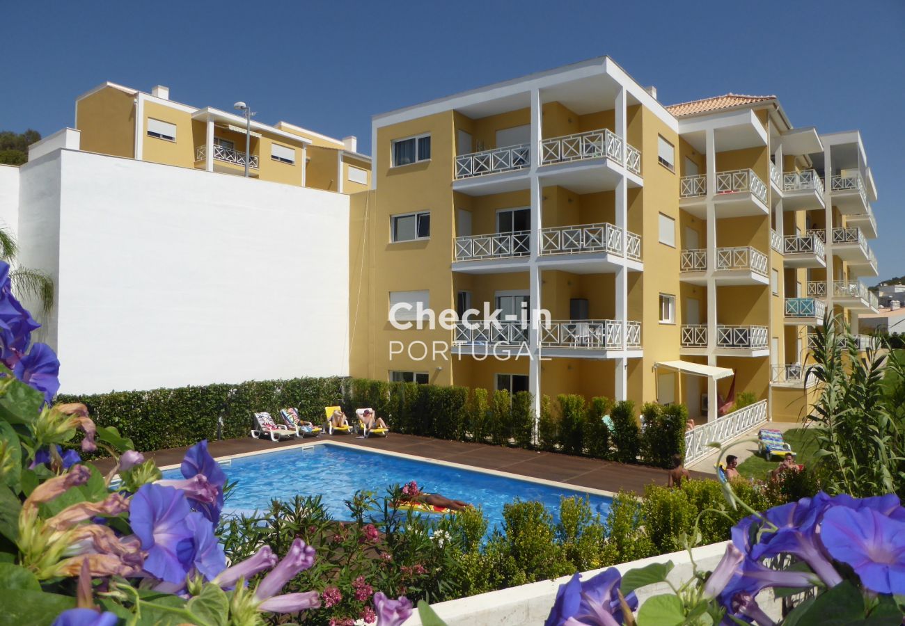 Apartment for 6 people in Albufeira Pool; apartment; terrace