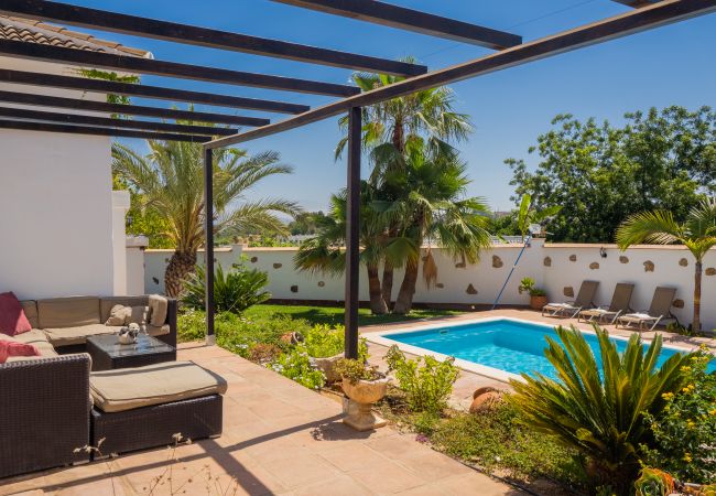 Villa in Alhaurin de la Torre - Cubo's Villa Bellavista La Jona & Heated Pool Villa in Alhaurin de la Torre - Cubo's Villa Bellavista La Jona & Heated Pool