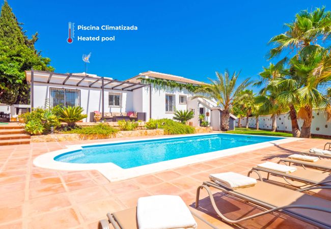 Villa in Alhaurin de la Torre - Cubo's Villa Bellavista La Jona & Heated Pool