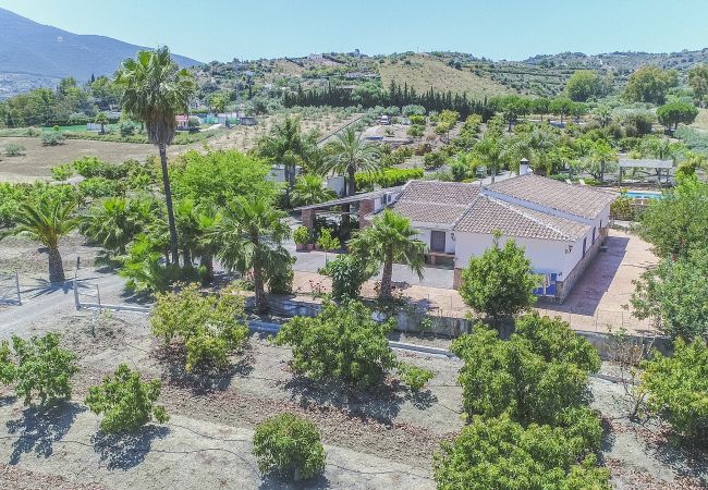 Family rural house ideal for holidays | Cubo's Holiday Homes Views of this country house in Alhaurín el grande