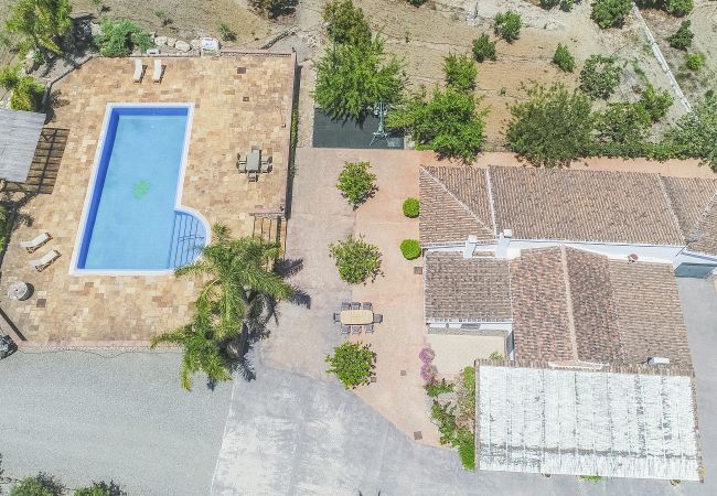 Family rural house ideal for holidays | Cubo's Holiday Homes Views of this country house in Alhaurín el grande