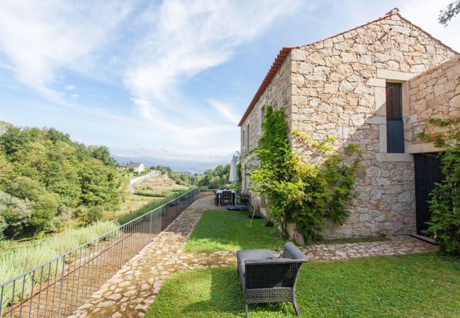 Cottage in Melgaço - Melgaço Alvarinho Houses T5 Cottage in Melgaço - Melgaço Alvarinho Houses T5