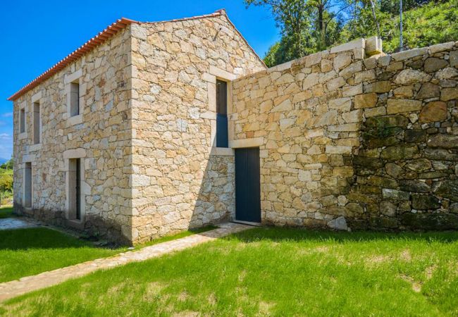 Cottage in Melgaço - Melgaço Alvarinho Houses T5 Cottage in Melgaço - Melgaço Alvarinho Houses T5