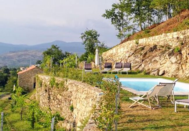 Cottage in Melgaço - Melgaço Alvarinho Houses T5 Cottage in Melgaço - Melgaço Alvarinho Houses T5