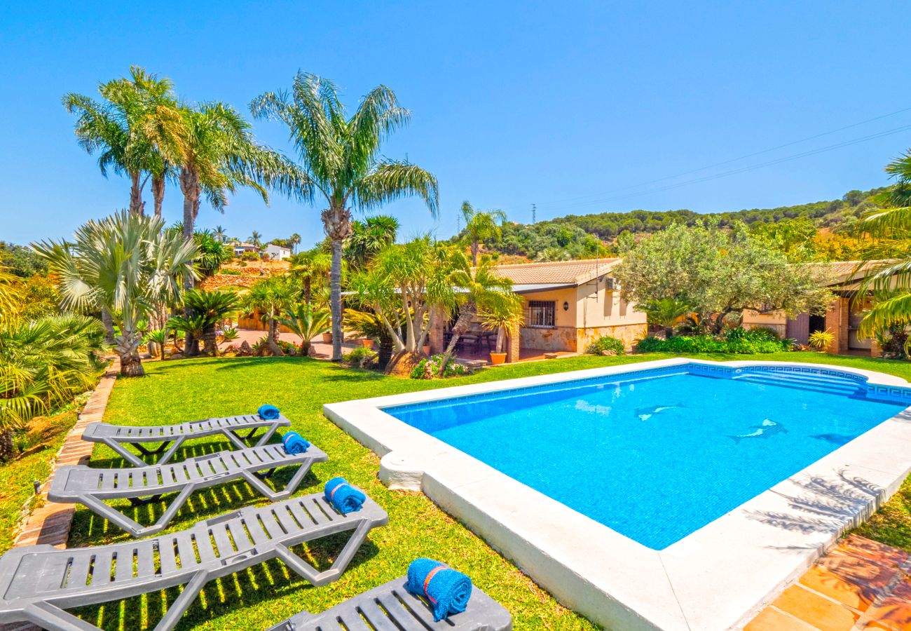 Cubo's Finca Los Dragos. Pool, wifi and AC/heating Cubo's Finca Los Dragos. Pool, wifi and AC/heating