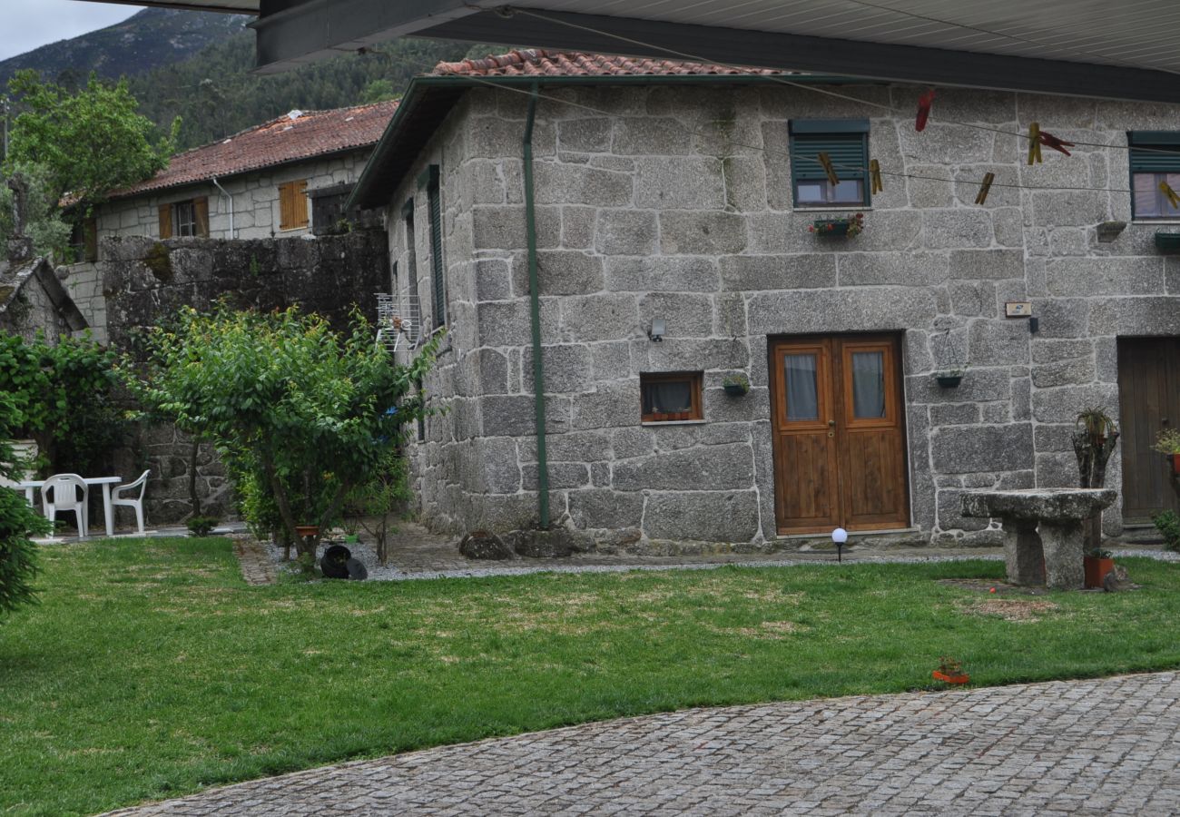 Cottage in Terras de Bouro - Casa Pereira