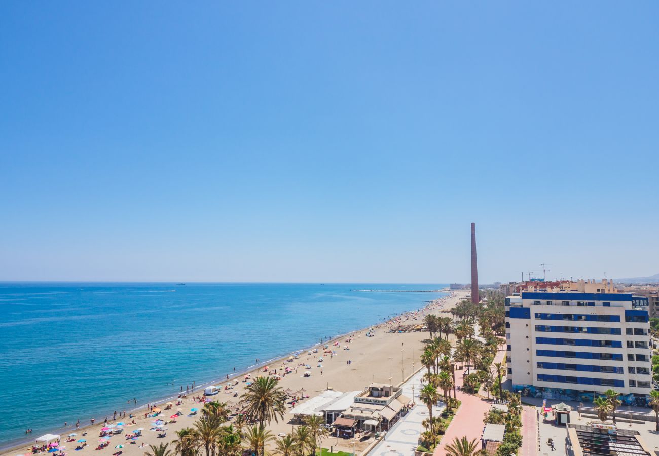 Apartment in Málaga - Cubo's Sea View Pacifico Street & Free Parking Apartment in Málaga - Cubo's Sea View Pacifico Street & Free Parking
