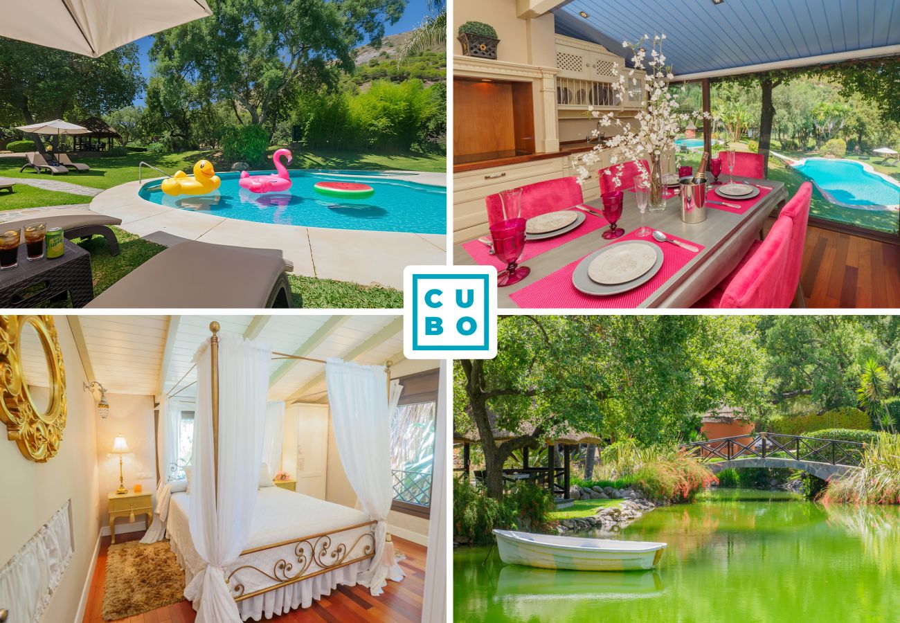 Cubo's Finca La Fuente del Pedregal Casa 4 Rural apartment with pool surrounded by nature