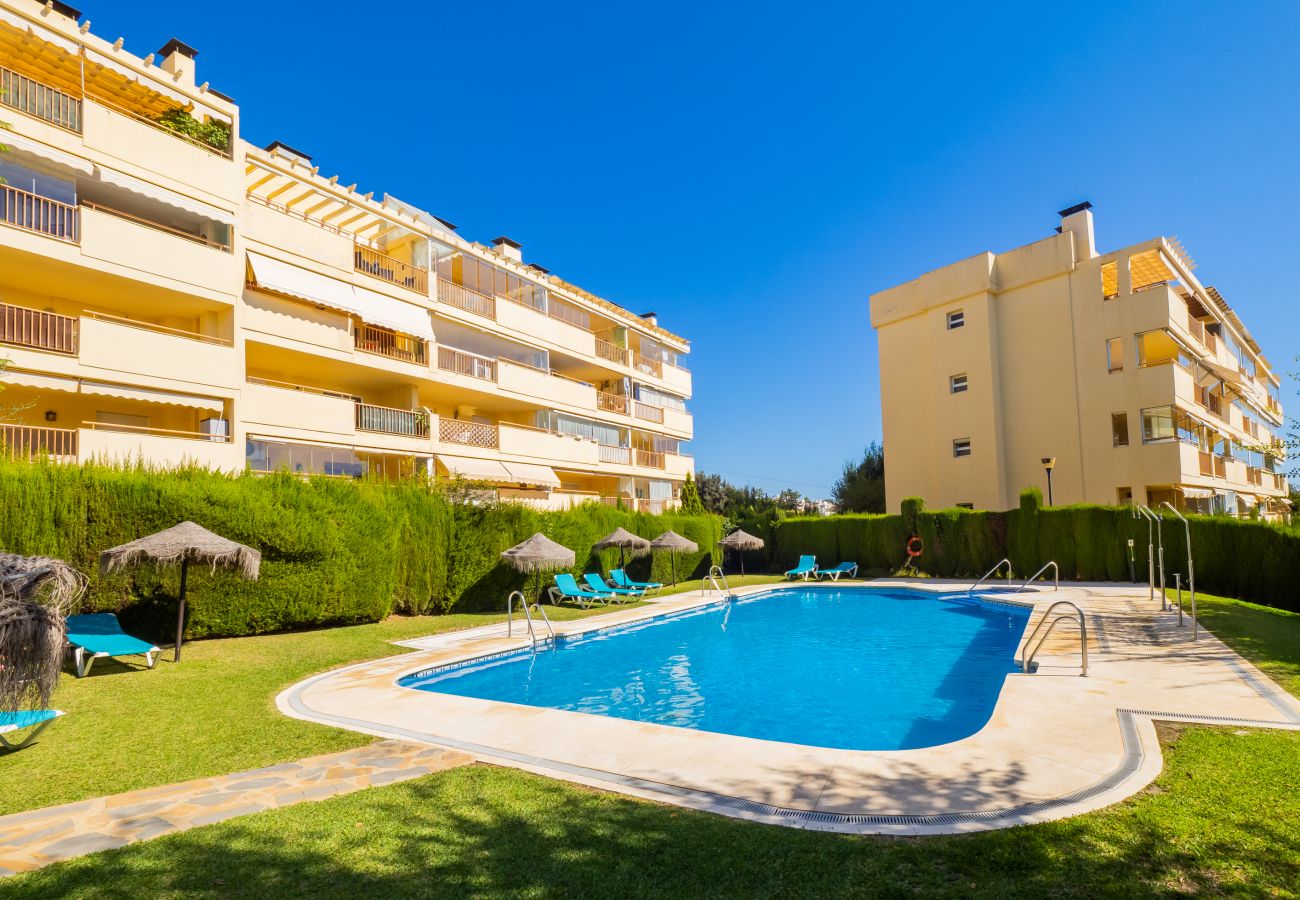 Pool of the Luna Beach Mijas Costa apartment
